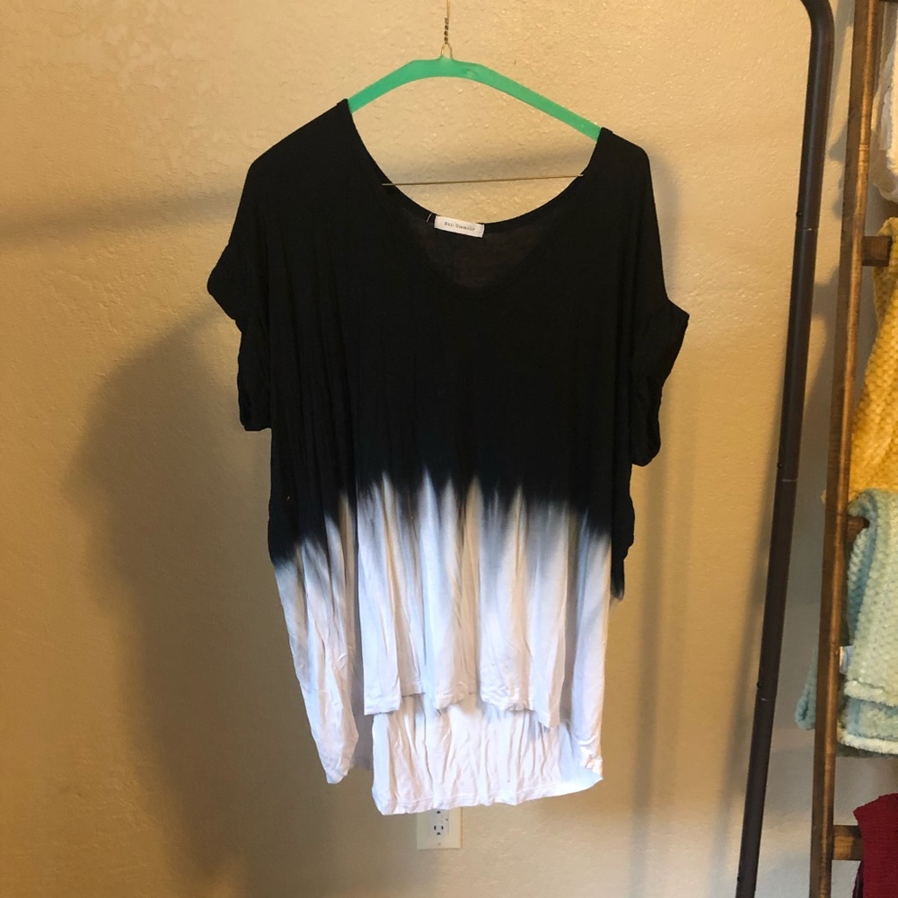 Black and white hombre T-shirt